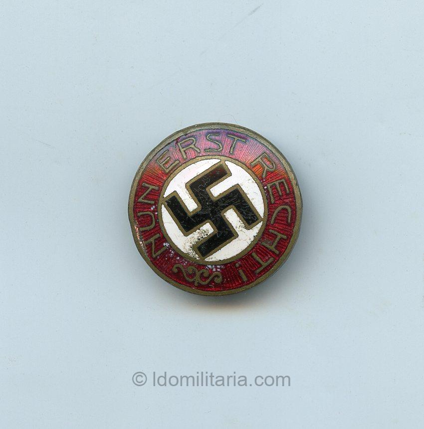 Rare NSDAP Nun Erst Recht Slogan badge – Rudolf Schanes, Wien