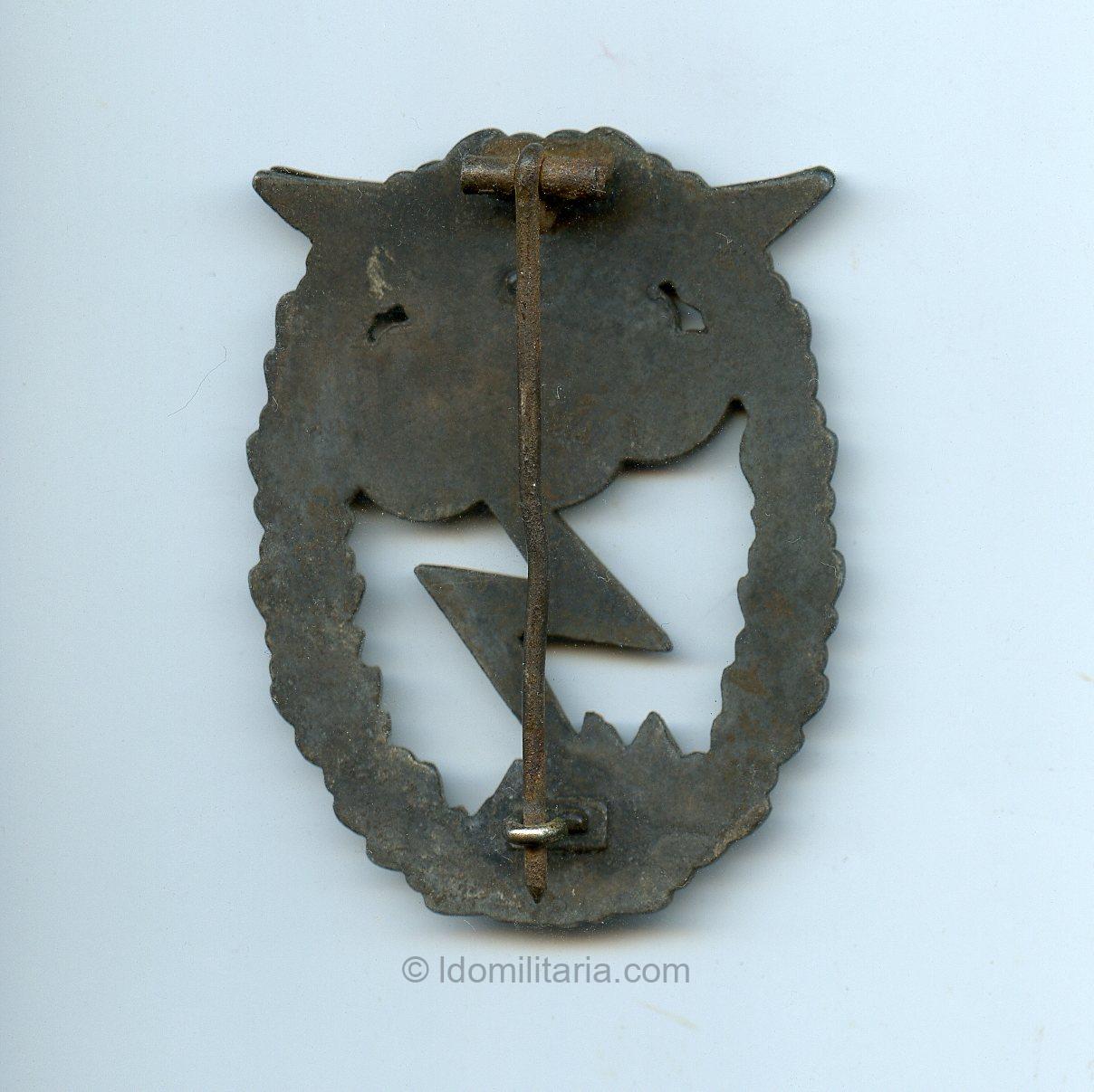 Luftwaffe ground assault badge - J.E. Hammer & Sohne, Geringswalde - Image 2