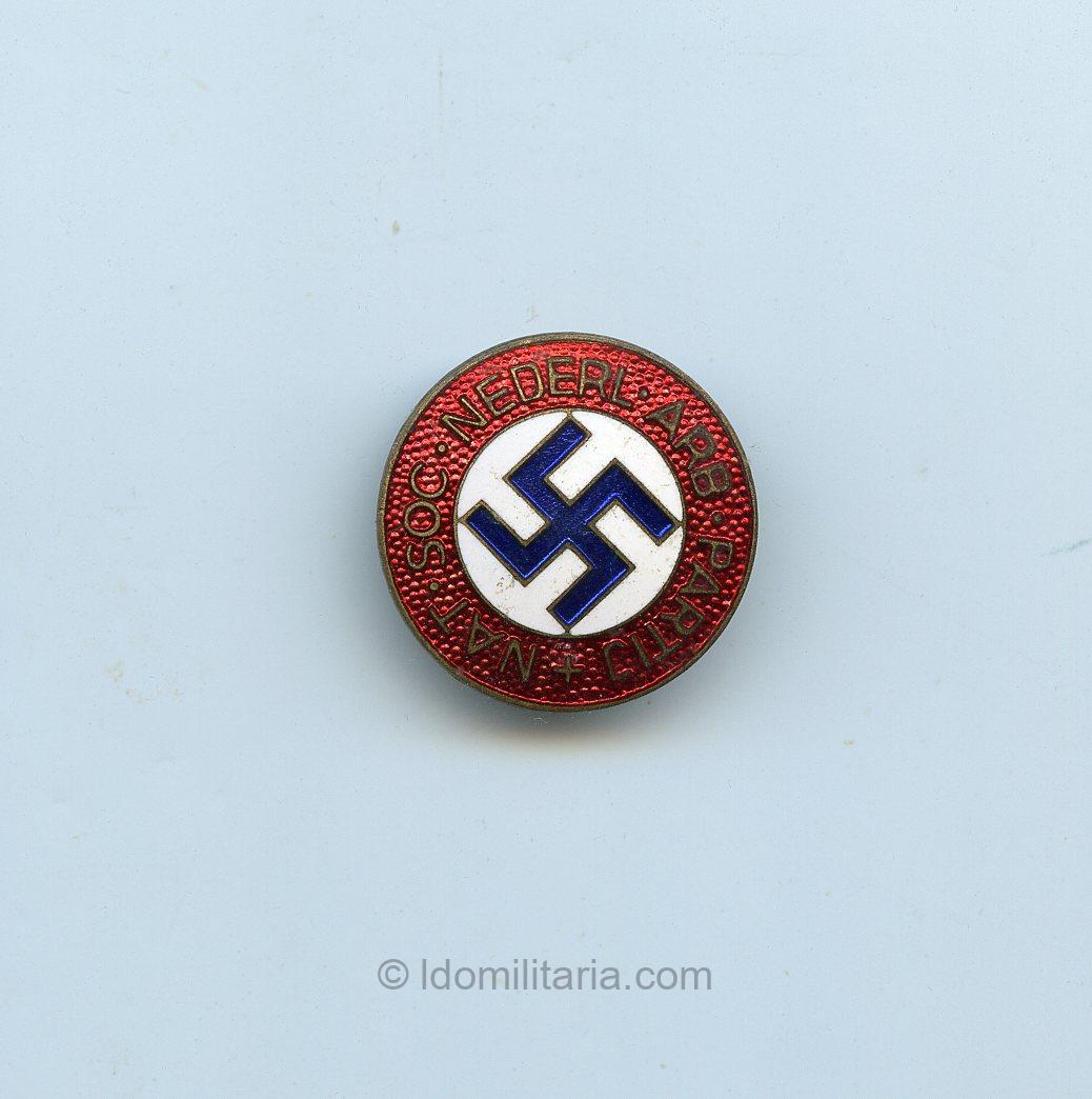 Nationaal-Socialistische Nederlandsche Arbeiderspartij (NSNAP) Membership badge – Ferdinand Wagner, Pforzheim.